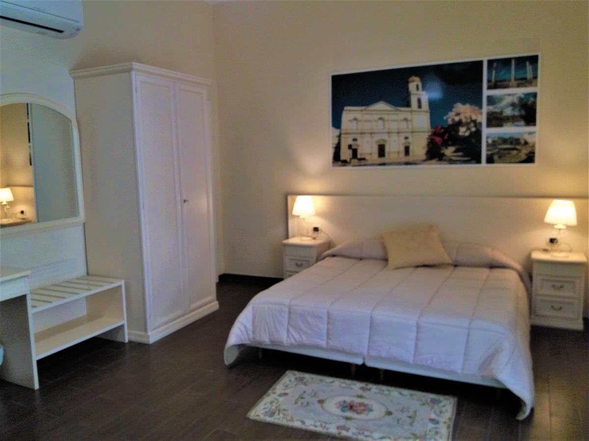 Domus Al Corso Con Servizio B&B Canosa di Puglia Exteriör bild