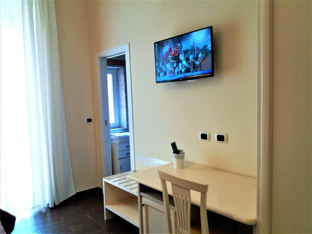 Domus Al Corso Con Servizio B&B Canosa di Puglia Exteriör bild